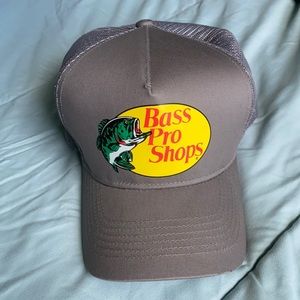 Bass Pro hat - gray